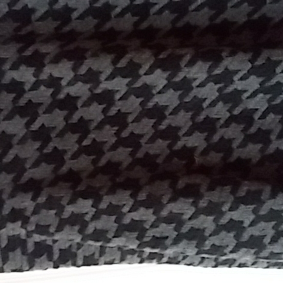 Houndstooth Wrap - Picture 4 of 4